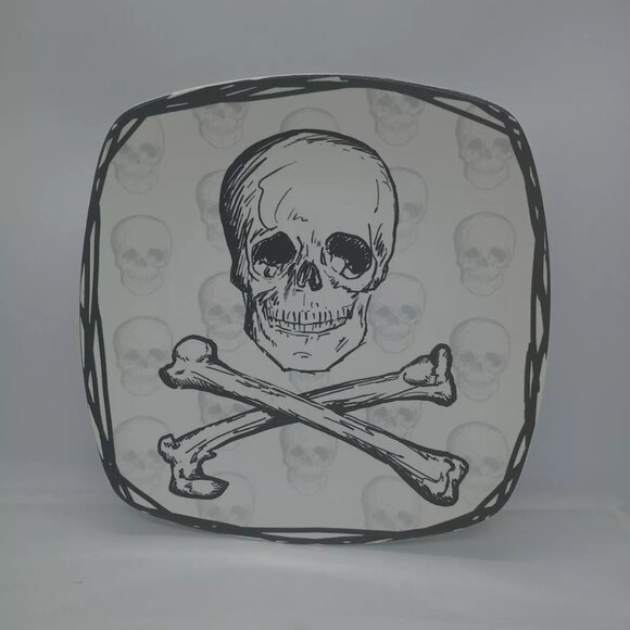 4 Coventry 8" Square Skull Plates Lunch or Snacks Skull & Crossbones Porcelain - Picture 2 of 7